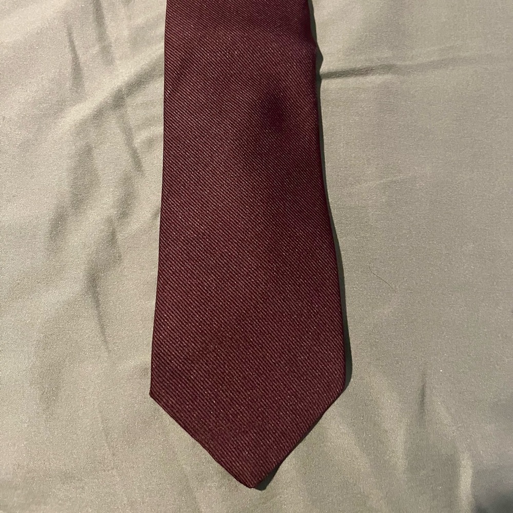 EUC Jonathan White Burgundy Tie